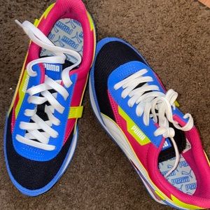 Puma women’s multicolor size 8 sneakers